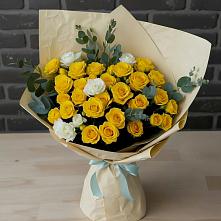 Букет цветов из:  Розы в Нефтегорске Самарской области