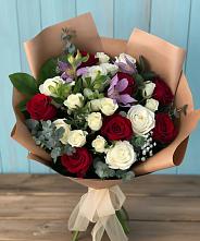 Букет цветов из:  Розы и Альстромерии в Нефтегорске Самарской области
