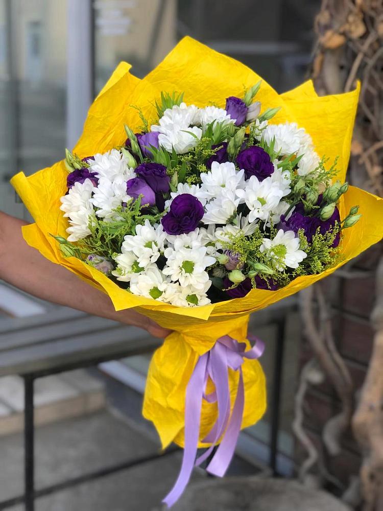 Букет цветов из: Ирисы, Хризантемы и Ромашки в Нефтегорске Самарской области