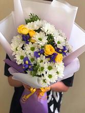Букет цветов из:  Ирисы, Хризантемы и Розы #REPLACE_PRED# Нефтегорске Самарской области