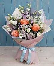 Букет цветов из:  Лизиантусы, Розы, Альстромерии и Гипсофила в Нефтегорске Самарской области