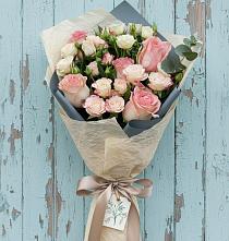 Букет цветов из:  Розы в Нефтегорске Самарской области