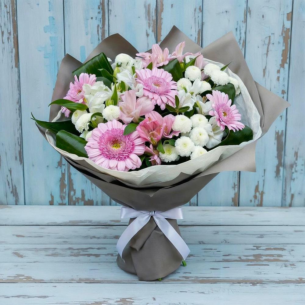Букет цветов из: Герберы, Альстромерии и Хризантемы в Нефтегорске Самарской области