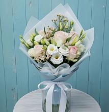 Букет цветов из:  Розы и Лизиантусы в Нефтегорске Самарской области