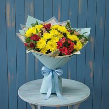 Букет цветов из:  Альстромерии и Хризантемы в Нефтегорске Самарской области