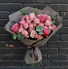 Букет цветов из:  Розы в Нефтегорске Самарской области