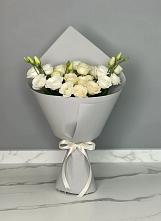 Букет цветов из:  Розы и Лизиантусы в Нефтегорске Самарской области